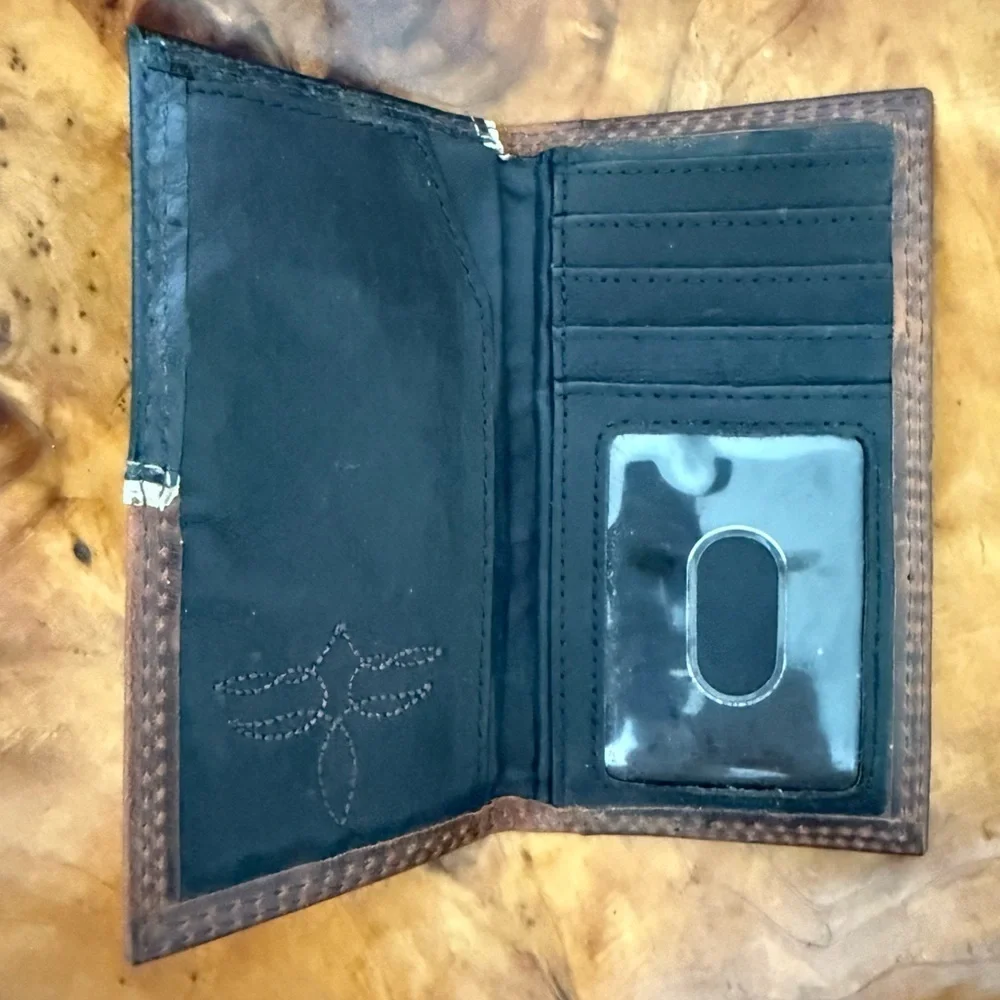 Justin Brown Leather Rodeo Ostrich Embossed Conch Wallet